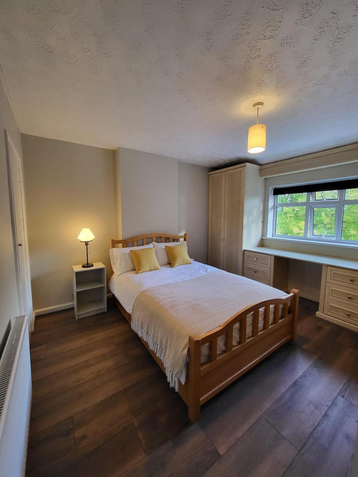 Apartment Tile Cross Entire - Near Airport, Nec & Birmingham